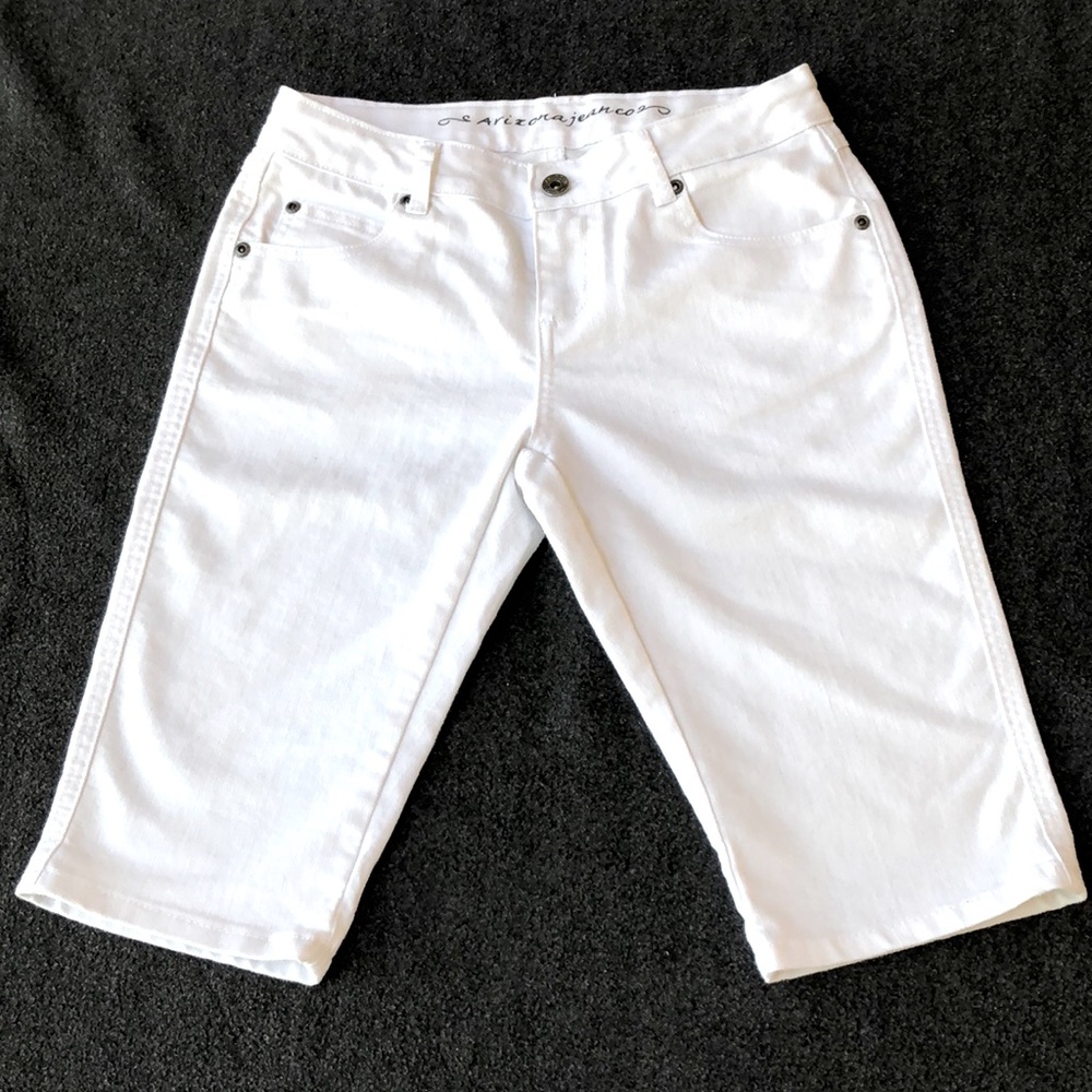 Arizona Jean Girls White Bermuda Capri/Shorts Jeans Adjustable Waist Size 14